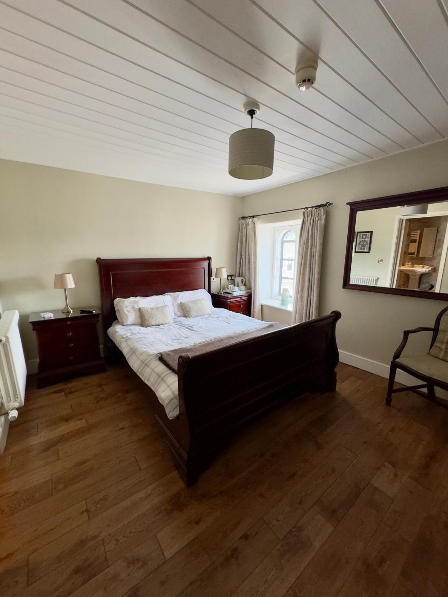 Cross Hands Hotel Llanybydder ภายนอก รูปภาพ